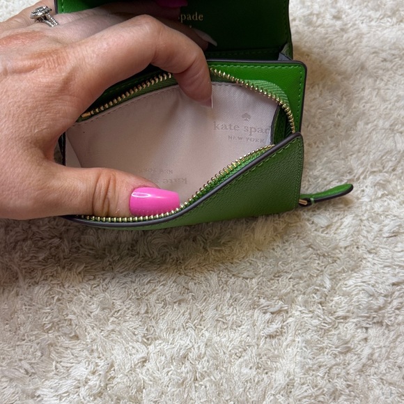 Like New Kate Spade Kayla Small L Zip Snap Leather Wallet - Picture 10 of 10